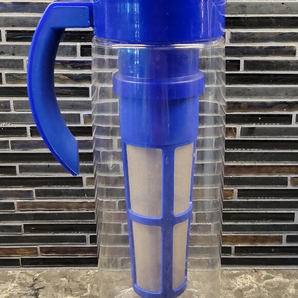 TEAVANA ICED TEA FLAVORED WATER PITCHER 66 OZ. VINTAGE ROYAL BLUE MADE IN USA - Picture 2 of 14